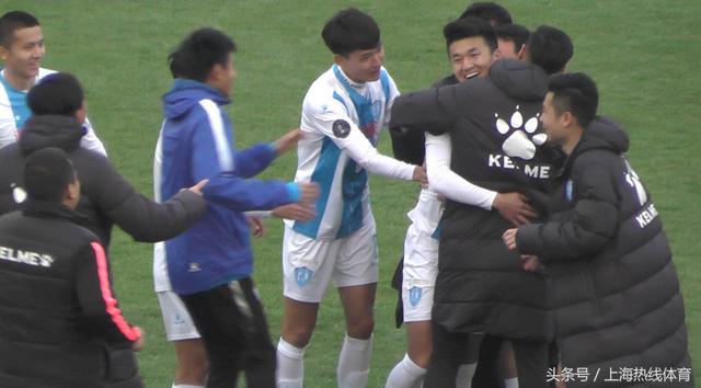 首战告捷!上海申梵点球战胜海南 晋级足协杯次