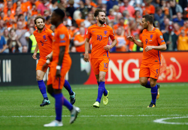 世预赛-荷兰3比1升至小组第3 罗本破门悍将双