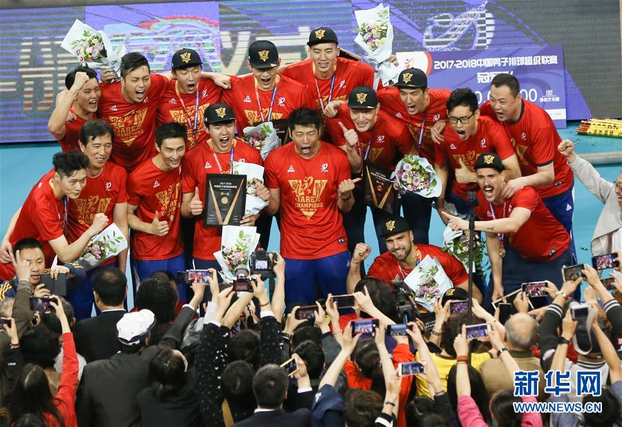 （体育）（1）排球——男排超级联赛：上海队夺冠 