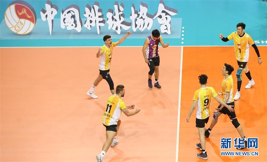 （体育）（6）排球——男排超级联赛：上海队夺冠