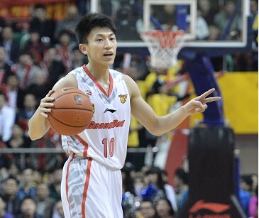 上海男篮压哨签下国手刘晓宇 6个控球后卫竞争上岗