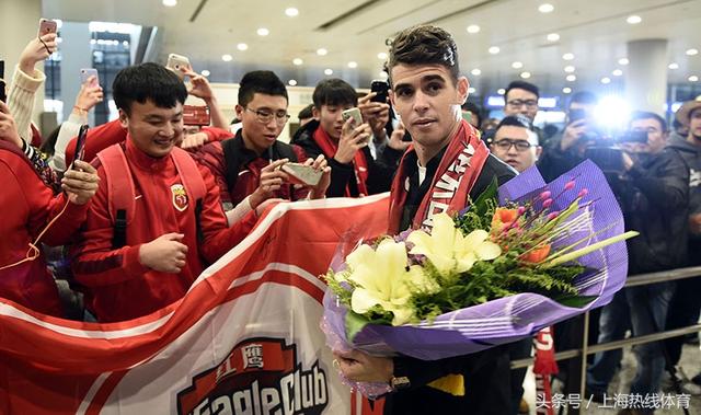 奥斯卡今晨抵达上海 已在国外完成体检明日开启上港首练