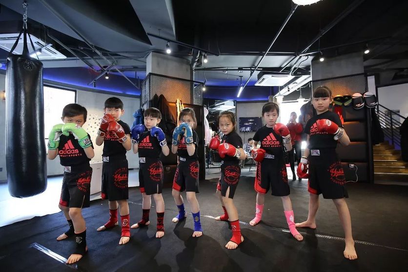 boxing/mma 燃情开业 奥运冠军陈一冰现身现场