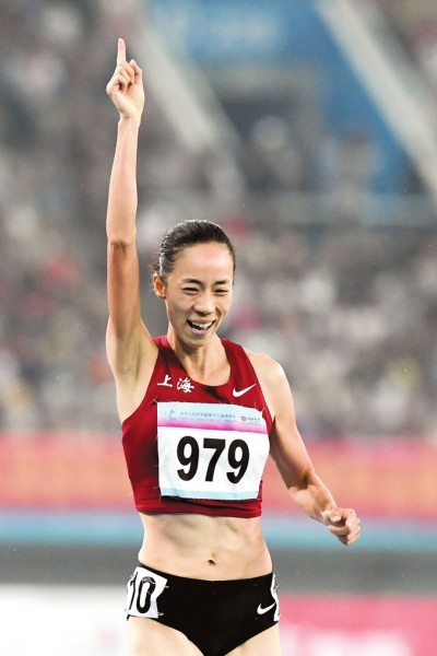 上海田径一夜夺3金 "眼镜哥"破16年400米全国纪录