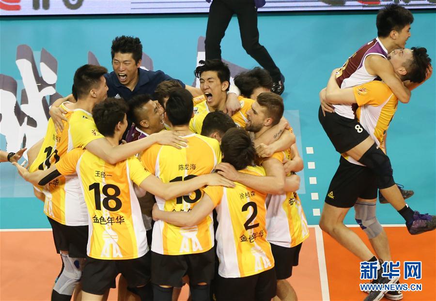 （体育）（2）排球——男排超级联赛：上海队夺冠