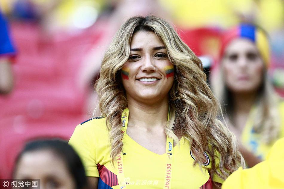 哥伦比亚美女球迷图片