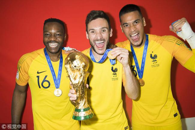法国成为世界杯冠军