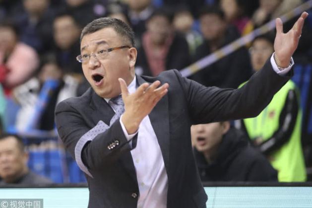 火爆性格 赛季中途下课 铁帅范斌未来该何去何从?