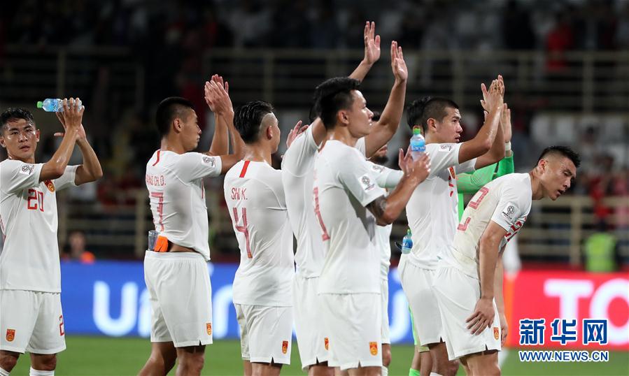 （亚洲杯）（32）足球——小组赛：中国队不敌韩国队