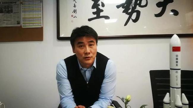 北京中赫国安足球俱乐部总经理李明接受新华社记者专访