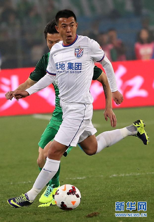 (体育)(7)足球——上海绿地申花队宣布徐亮退役
