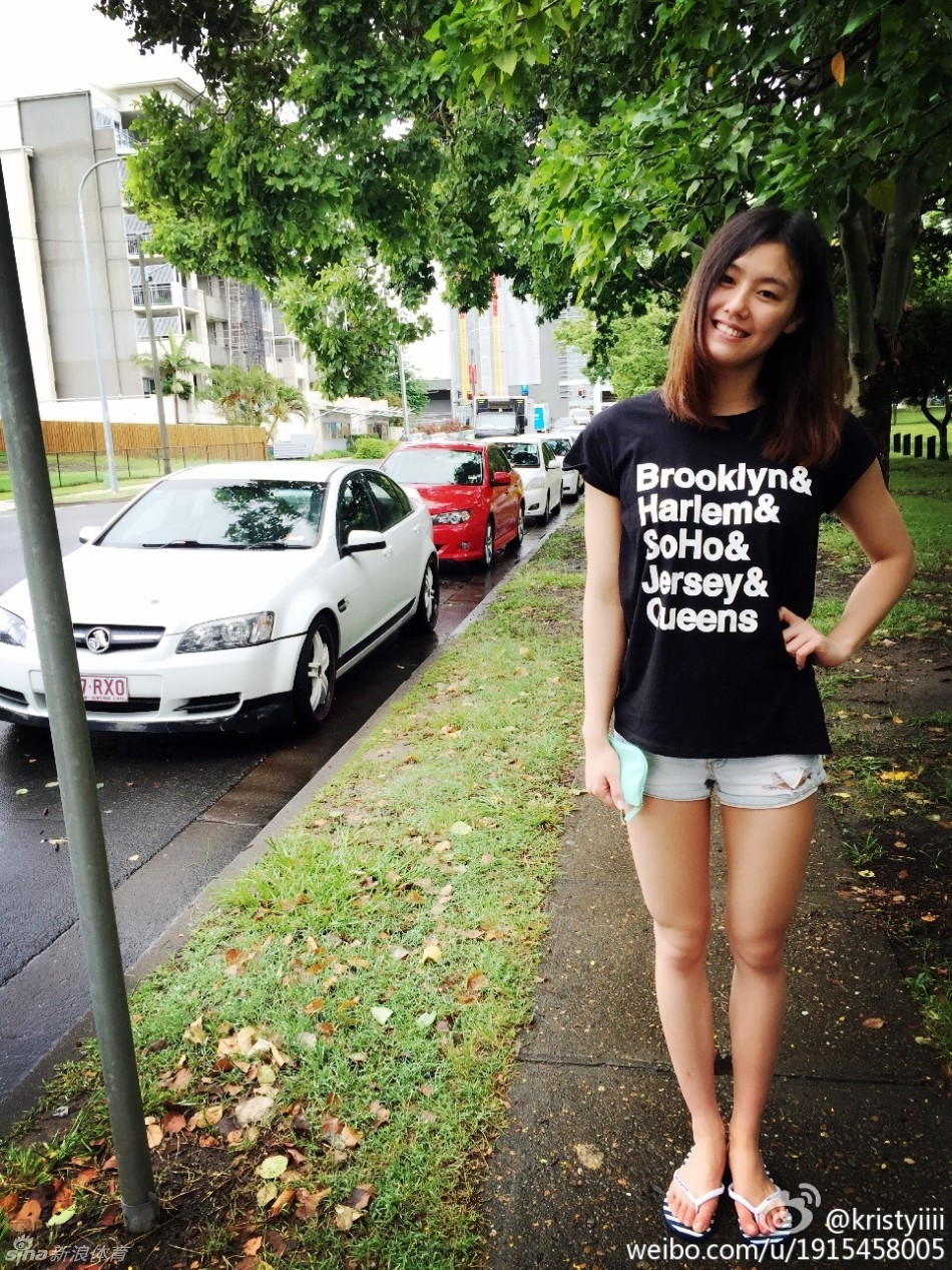 中国游泳新女神刘湘惊艳! 大长腿 素颜清纯(组图)