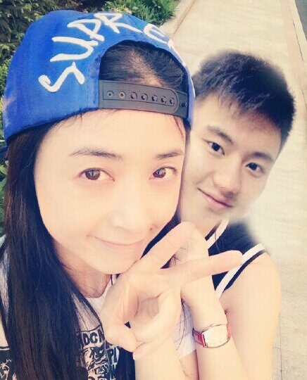 太太团出炉?"华妃"领衔晒图争当宁泽涛女友(组图)