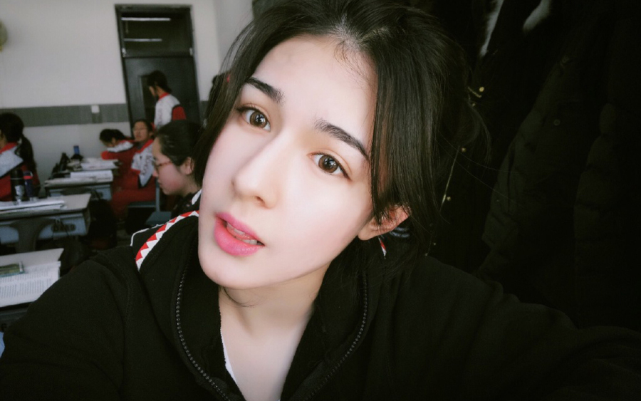 阿的江女儿一不小心竟成女神 逆天颜值养眼(组图)